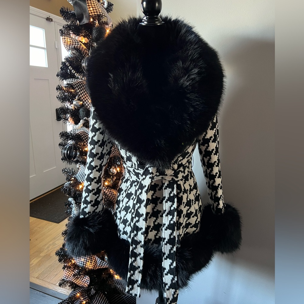 Black & White Houndstooth Coat with Black Faux Fur Trim